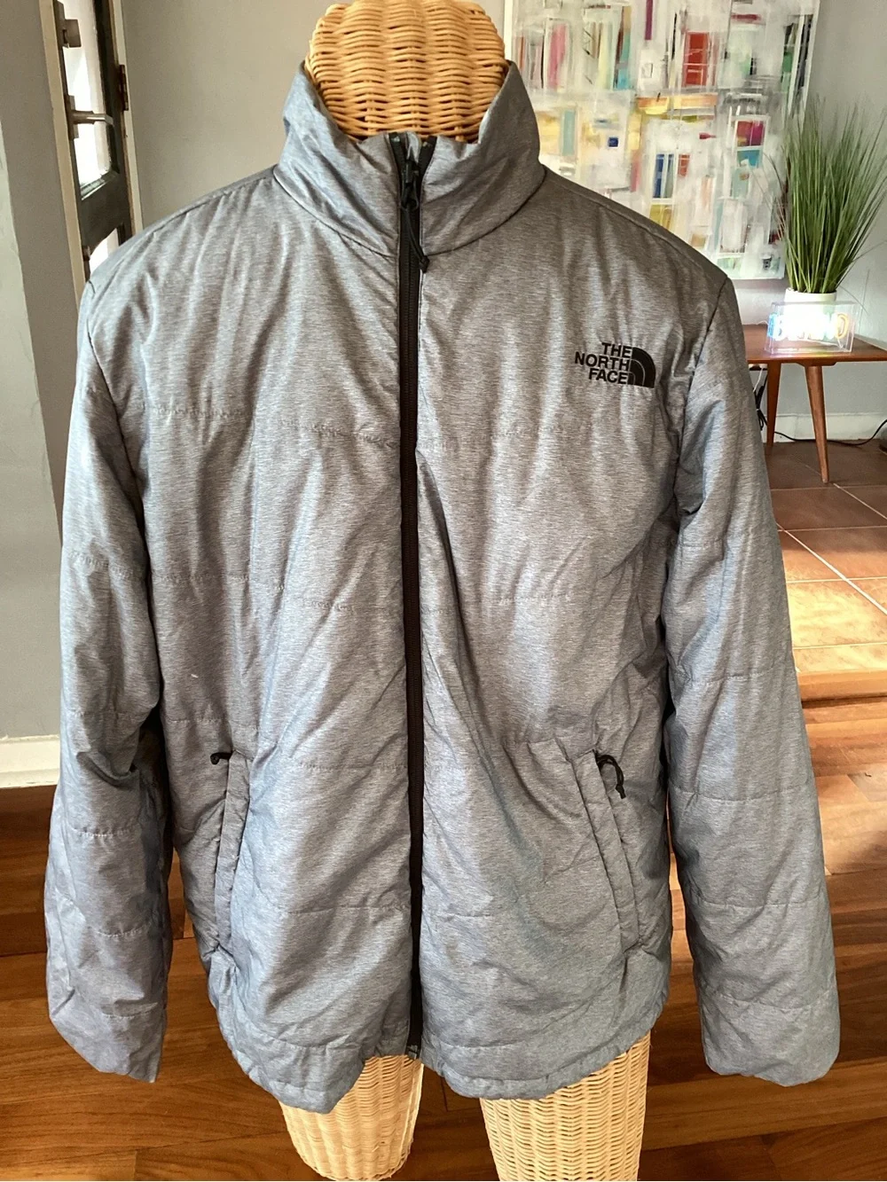 The North Face Men's Light Gray Quilted Puffer Jacket